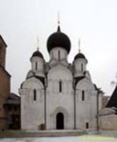  / STARITSA   .   (. 1530 ),     (1570),     (1694) / Uspensky cloister. Uspensky cathedral (abt. 1530), refectory with Vvedenskaya church (1570)