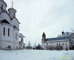  / SUZDAL  .  ,    (. XVI ) / Pokrovsky cloister. Pokrovsky cathedral, above-gate Blagoveshensky church (beg. 16th c.)