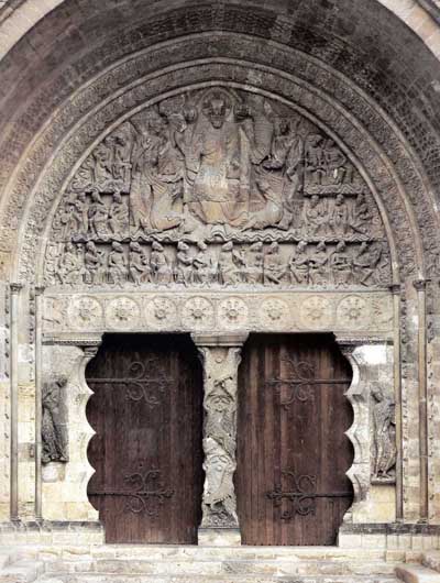 Портал церкви в Муассаке (Moissac), департамент Тарн и Гаронна (Tarn-et-Garonne), Франция.