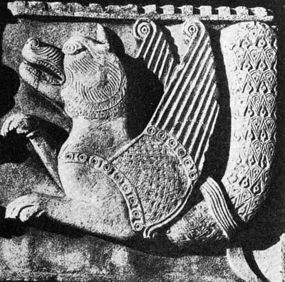 Фрагмент декора неизвестного храма на территории Малой Азии. Археологический музей в Стамбуле. Турция.