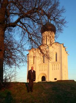 Сергей Заграевский. Церковь Покрова на Нерли (весна 2014)