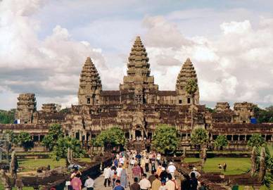 12 Angkor_Wat_W-Seite
