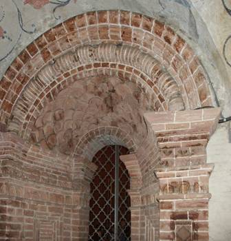 Южный портал центрального столпа собора Покрова на Рву.