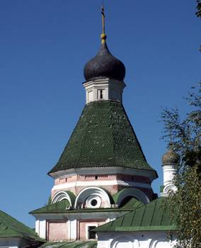 Trinity Church in Alexandrov Sloboda. General view.