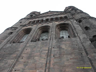 The Cathedral in worms. The Eastern facade.
